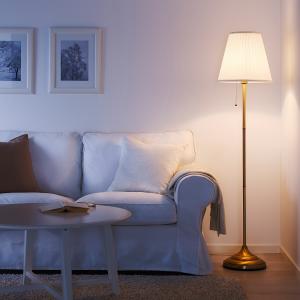 IKEA - Lámpara de pie, latón, blanco latón/blanco