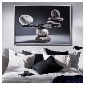 IKEA - cuadro con marco, piedras en equilibriocolor de alum…