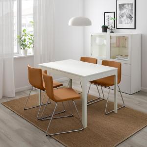 IKEA - Mesa y 4 sillas blanco/Mjuk marrón dorado