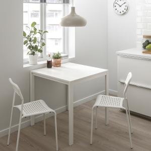 IKEA - Mesa y dos sillas blancas baratas