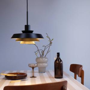 Dyberg Larsen DL30 lámpara colgante Ø 30 cm, negro