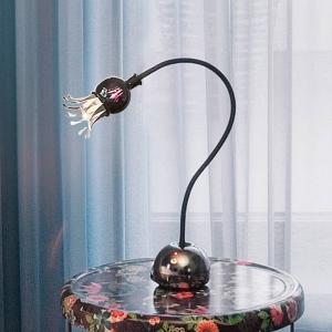 Serien Lighting Lámpara de mesa Poppy flexible, efecto "flo…