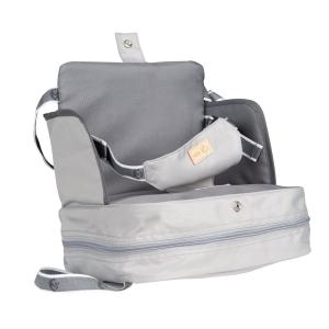 Asiento elevador para bebé gris claro