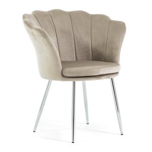 Butaca con forma de concha en terciopelo beige y patas plata