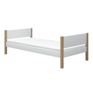 Cama individual de madera blanca con patas de roble macizo…