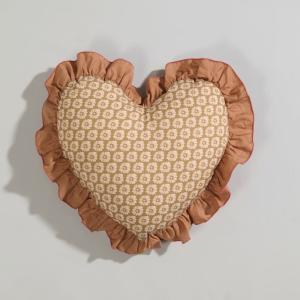 Cojín en forma de corazón de algodón orgánico con estampado…