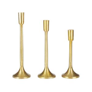 Conjunto de 3 candeleros de metal dorado