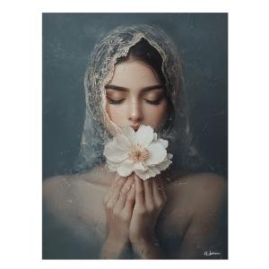 Cuadro mujer con flor alu dibond 30x40