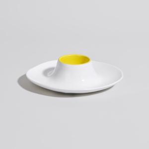 Huevera de gres blanco y amarillo