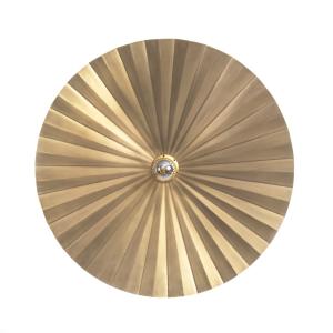 Lámpara de pared de hierro y latón