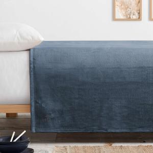 Manta tacto seda azul grisaceo cama 135/150cm