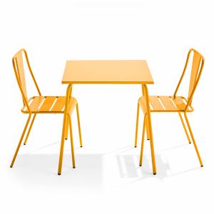 Mesa de jardín cuadrada y 2 sillas de bistró amarillas
