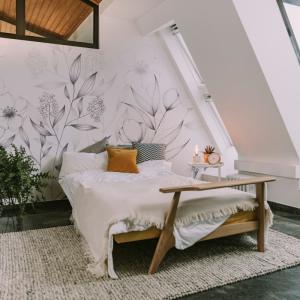 Papel pintado panorámico de primavera blanco y negro 300x25…