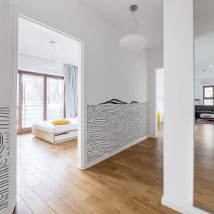 Papel pintado panoramico Gráfico paisaje de montaña, Blanco…