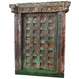 Puerta de madera marrón con acabado artesanal 140x15x200h c…