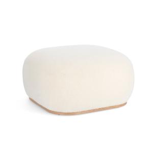 Puf de tela blanco y base de madera