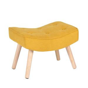 Puff de estilo nórdico con tapizado mostaza y patas de made…