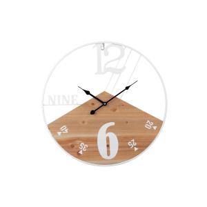 Reloj blanco de  xx0.5cm