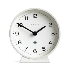 Reloj de repisa en blanco