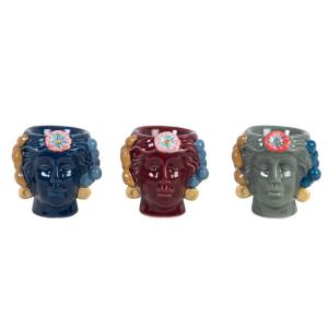 Set de 3 hueveras con forma de busto de gres azul, rojo y v…