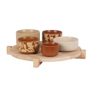 Set de 5 cuencos de cerámica y bandeja de madera marrón, be…