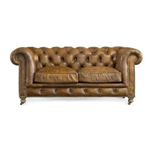 Sofá chesterfield de cuero marrón