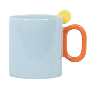 Taza de gres azul, naranja y amarillo