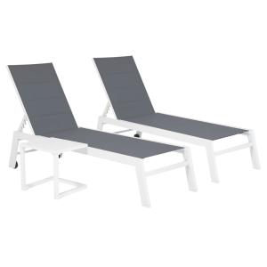 Tumbona y mesa auxiliar de aluminio gris y textileno blanco