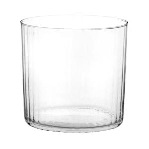 Vaso de vidrio estriado