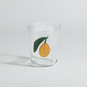 Vaso de vidrio transparente con albaricoque