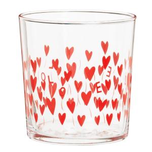 Vaso de vidrio transparente con corazones rojos
