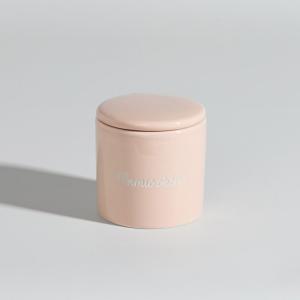 Vela perfumada ''Floral'' en recipiente de cerámica rosa