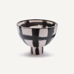 Cuenco de cerámica con pedestal, Bureno