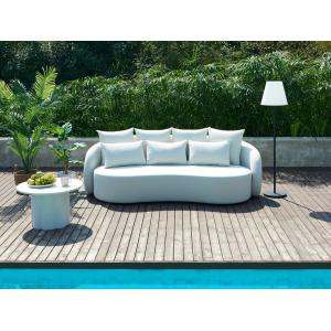 Sofá de jardín: un sofá de 3 plazas de tela y una mesa de c…